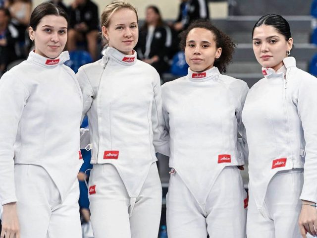 Наши шпажистки Милен Бавуге Хабимана, Яна Бекмурзова и Айзанат Муртазаева завоевали на ЧМ-2025 «серебро»